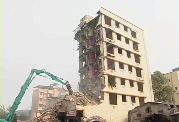 दिघावासियांचं भवितव्य अंधारात, बांधकामं अधिकृत करण्यास हायकोर्टाचा नकार Hc Reject State Policy Related To Digha दिघावासियांचं भवितव्य अंधारात, बांधकामं अधिकृत करण्यास हायकोर्टाचा नकार