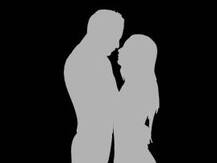 पत्नीला किस करणं महागात, पतीची तुरुंगात रवानगी