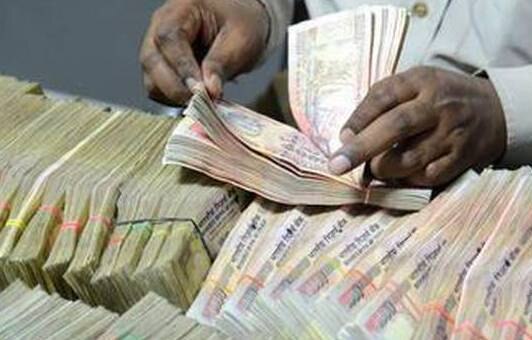 Man Announced 246 Crore Black Money Fined With 45 Percent तब्बल 246 कोटींची संपत्ती जाहीर, 45 टक्के दंड भरुन सुटका