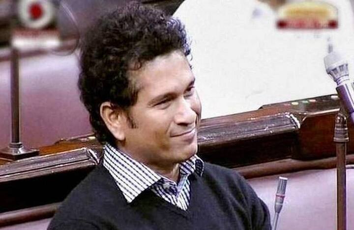 सचिन तेंडुलकरः मास्टर ब्लास्टर सचिन तेंडुलकरने 27 एप्रिल 2012 साली राज्यसभेचा खासदार म्हणून नव्या इनिंगला सुरुवात केली. सचिनला काँग्रेसने राज्यसभेची खासदारकी दिली.
