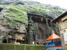 एकविरा देवी मंदिराचा कळस शोधण्यासाठी पोलिसांना 15 दिवसांचं अल्टिमेटम