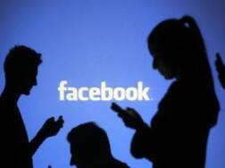 फेसबुकची लाईव्ह व्हिडीओ सुविधा सर्वांसाठी उपलब्ध