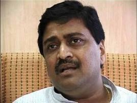 Ashok Chavan Answer To Praful Patel राष्ट्रवादी काँग्रेस पक्ष वाढवण्याची जबाबदारी काँग्रेसची नाही: अशोक चव्हाण