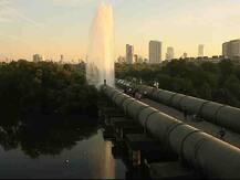 मुंबईतील पाण्याच्या पाईपलाईन शेजारच्या अवैध झोपड्या वर्षभरात हटवणार : बीएमसी