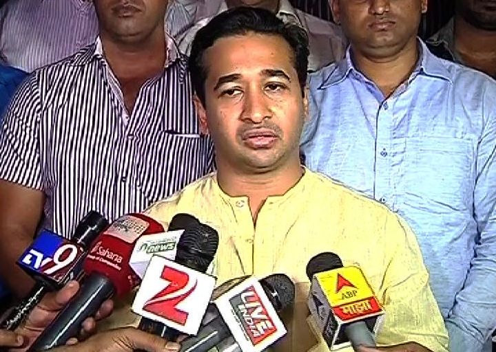 सरकारविरोधी मोर्चाचं निवेदन सरकारला का? नितेश राणेंचा सवाल