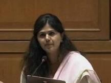 पंकजा मुंडेंच्या महिला-बालकल्याण विभागानं दिलेली टेंडर कोर्टाकडून रद्द