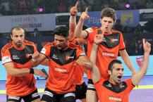 प्रो कबड्डीच्या लिलावात अर्धा डझन खेळाडू करोडपती