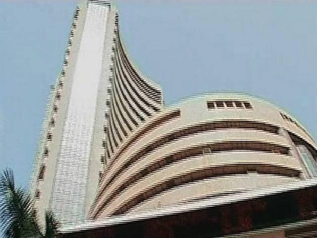 Sensex soars after Moody’s upgrades India rating latest update 'मूडीज'च्या रँकिंगनंतर शेअर बाजारात मोठी उसळी