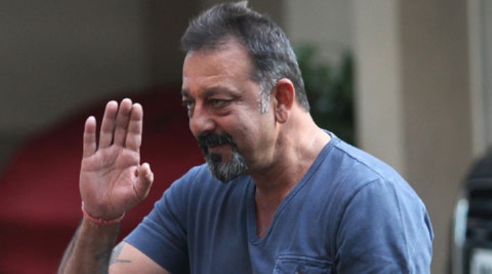 Prove that the which criteria used for Sanjay Dutt and is it for all prisoners HC asks to govt संजय दत्तला लावलेला निकष सर्व कैद्यांना लावता हे सिद्ध करा : हायकोर्ट