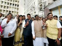 कोणत्या मंत्र्याला मिळणार कोणतं खातं?