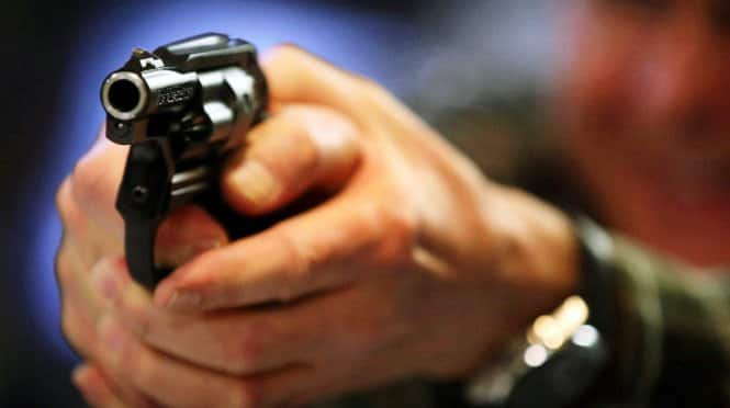 firing on builder in pune latest marathi news updates पुण्यात बिल्डरवर अज्ञातांचा गोळीबार, उपचारादरम्यान मृत्यू