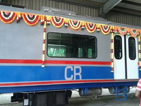 बहुप्रतिक्षीत एसी लोकलची चाचणी आठवडाभरात सुरु बहुप्रतिक्षीत एसी लोकलची चाचणी आठवडाभरात सुरु