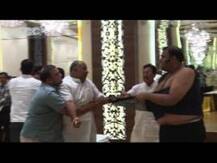 गोंदियाच्या काँग्रेस आमदाराला भाजप नगरसेवकाकडून मारहाण