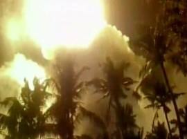 Massive Fire Breaks Out In Paravoor Temple In Kerala केरळच्या पुत्तिंगल देवीच्या मंदिरात अग्नितांडव, 110 लोकांचा मृत्यू