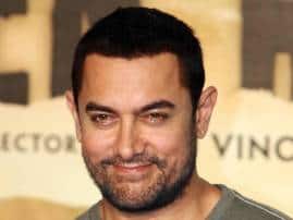 'दंगल'च्या शूटदरम्यान मी मेलो तर रणबीरला घ्या : आमीर Cast Ranbir As Young Mahavir If I Die During Dangal Aamir Khan 'दंगल'च्या शूटदरम्यान मी मेलो तर रणबीरला घ्या : आमीर