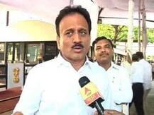 'गिरीश महाजन यांची आमदारकी रद्द करा', राष्ट्रवादीची निवडणूक आयोगाकडे तक्रार