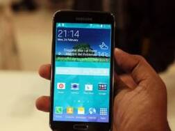 सॅमसंग स्मार्टफोनच्या बॅटरीचा स्फोट, चिमुरडा थोडक्यात बचावला!