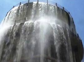 Water Waste At Dhule ऐन दुष्काळात धुळ्यात पाण्याची नासाडी
