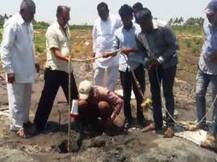 पुण्यात चार वर्षांचा चिमुकला बोअरवेलमध्ये पडला