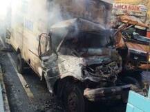 अपघातानंतर टेम्पोने पेट घेतला, चालकाचा होरपळून मृत्यू