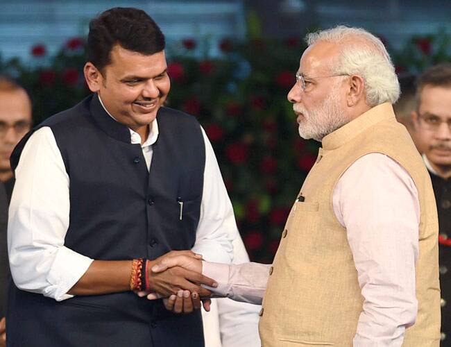 PM Modi, Cm Devendra Fadnavis on fast today, BJP leaders to lead protests across India मोदींचं दिल्लीत, तर फडणवीसांचं मुंबईत उपोषण
