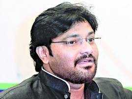 गायक, केंद्रीय राज्यमंत्री बाबुल सुप्रियो बाईक अपघातात जखमी