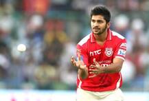 वेगवान गोलंदाज शार्दूल ठाकूर पुणे सुपरजायंट्सच्या ताफ्यात