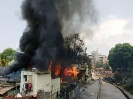 Pune Fire At Bhimnagar Slum Area पुण्यात झोपडपट्टीला भीषण आग, आगीनंतर 10 सिलेंडरचा स्फोट