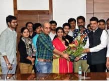 डॅशिंग आर्चीला मुख्यमंत्र्यांचा पहिला प्रश्न.....