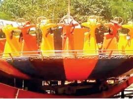 One Killed In Theme Park Accident In Chennai चेन्नईत फिरता पाळणा कोसळून अपघात, एकाचा मृत्यू