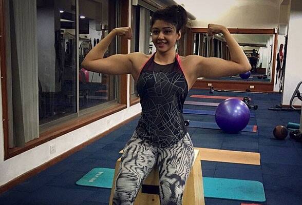 व्हायरल होणाऱ्या फोटोशी अभिनेत्री अंगूरलताचा काहीही संबंध नाही. कारण की, ते फोटो सपना व्यासचे आहेत.