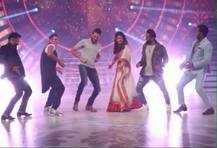 'सैराट' माधुरी, रितेश आणि अक्षयचा 'झिंग झिंग झिंगाट' 