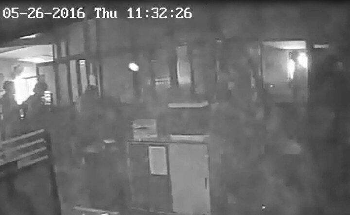 त्यामुळं अशा चोरट्यांचा पोलीस बंदोबस्त करणार की नाही? असा प्रश्न स्थानिकांकडून केला जात आहे.