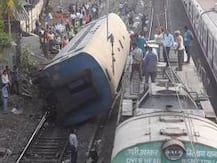 पश्चिम रेल्वेची वाहतूक हळूहळू पूर्वपदावर