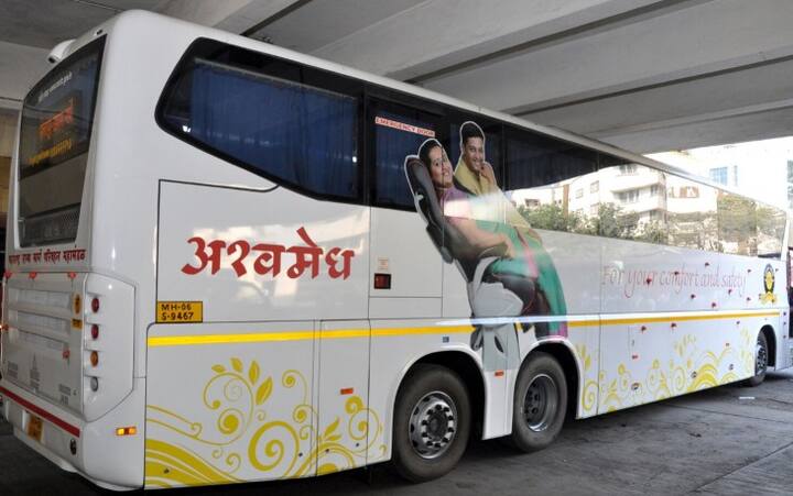 खाजगी वाहतूकीला टक्कर देण्यासाठी एसटीने अनेक वातानुकुलित सेवा सुरु केल्या आहेत. यामध्ये 'शिवनेरी', मल्टी एक्सेल 'अश्वमेध' सेवा आणि निमआराम वातानुकुलित 'शितल' ही सेवा सुरु केली आहे.