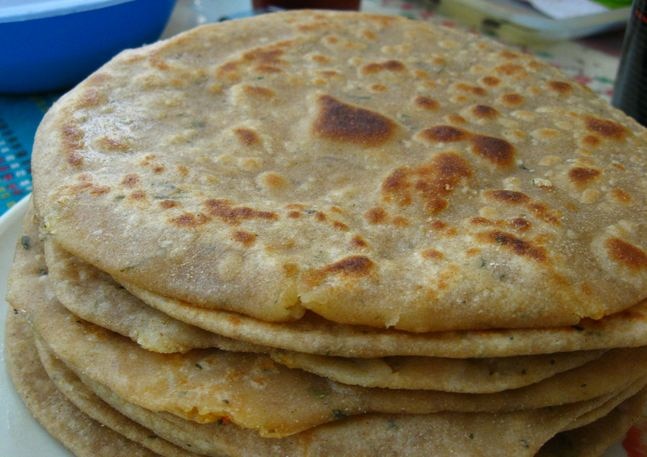 Tips And Tricks: कैसे बनाएं मुलायम और परत वाले परांठे, अपनाएं ये सिंपल ट्रिक Tips And Tricks: How to Make Soft and Layered Paratha, Recipe of Paratha Tips And Tricks: कैसे बनाएं मुलायम और परत वाले परांठे, अपनाएं ये सिंपल ट्रिक