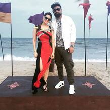 सनी लिऑन पुरुषांना शिकवणार मॅनर्स!