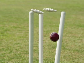 Shrikant Mundhe Took 10 Wicket गोलंदाज श्रीकांत मुंढेचा इंग्लंडमध्ये पराक्रम, एकाच डावात 10 विकेट!