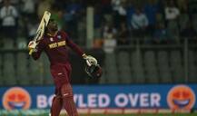 पाहा या फलंदाजांची बॅटवरच्या स्टिकरमधून किती कोटींची कमाई