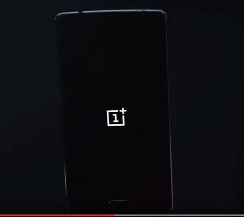 वनप्लस 3 मध्ये 4GB आणि 6GB रॅमचे व्हेरिएंट असणार आहेत. 4GB रॅम असणाऱ्या व्हेरिएंटमध्ये 32GB, 64GB आणि 128GB असे इंटर्नल स्टोअरेजचे पर्याय असतील. 6GB रॅम असणाऱ्या व्हेरिएंट मध्ये दिखील 32GB, 64GB आणि 128GB इंटर्नल स्टोअरेजचे पर्याय असणार आहेत. 