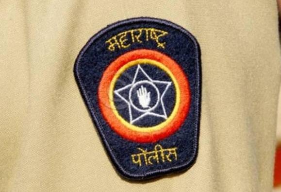 Police Suspended Who Wrote On Social Media Against Modi मोदींविरोधात सोशल मीडियावर लिहिणारा पोलीस निलंबित