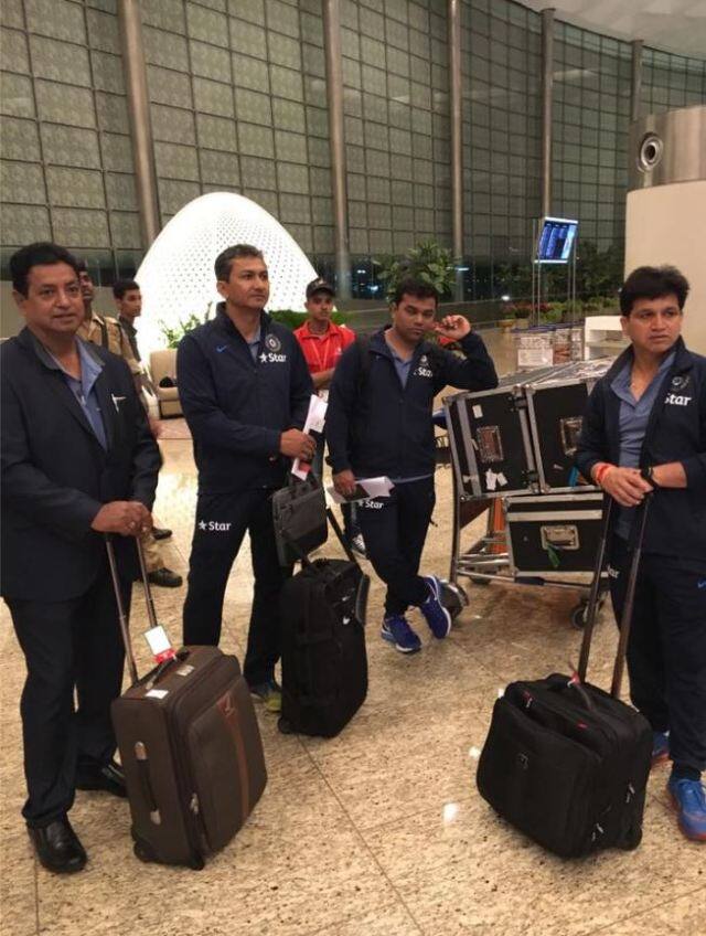 धोनीची टीम इंडिया