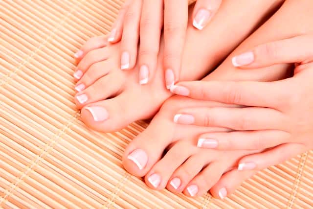 Summer Skin Care: ब्रेड स्लाइस से दूर हो सकती है पैर और हाथ की उंगलियों में कॉर्न की समस्या summer skin care cornes removal diy trick Summer Skin Care: ब्रेड स्लाइस से दूर हो सकती है पैर और हाथ की उंगलियों में कॉर्न की समस्या