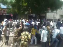 Lathi Charge On Protesters Who Were Agitating Against Murder हत्येविरोधात आंदोलन करणाऱ्या नागपूरकरांवर पोलिसांचा लाठीमार