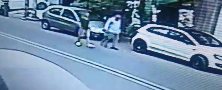 यामध्ये दोघांचा जागीच मृत्यू झाल्याचंही समजतं आहे.