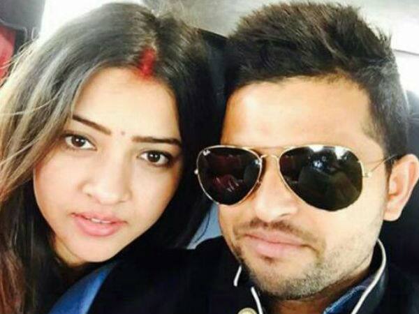 सुरेश रैना आणि त्याची पत्नी प्रियंका चौधरी 