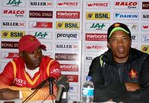 दुसऱ्या पराभवानंतर झिम्बाब्वेचा कोच भडकला!