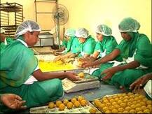 कळंबा जेलच्या कैद्यांकडून कोल्हापूरच्या महालक्ष्मीचा प्रसाद