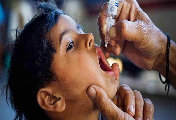 Pulse Polio programme 2021 begins from January 31 to Feb 2 Pulse Polio | देशात आजपासून पोलिओ लसीकरणाची सुरुवात; 2 फेब्रुवारीपर्यंत सुरु राहणार मोहीम