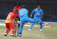 धोनीची कमाल, आणखी एका विक्रमाला गवसणी